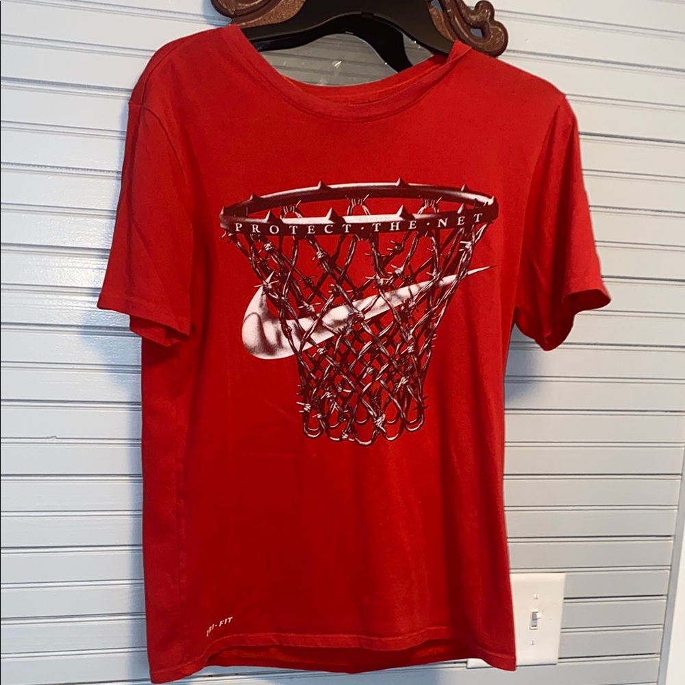 Mens Nike Red basketball Graphic Tee - Protect the Net